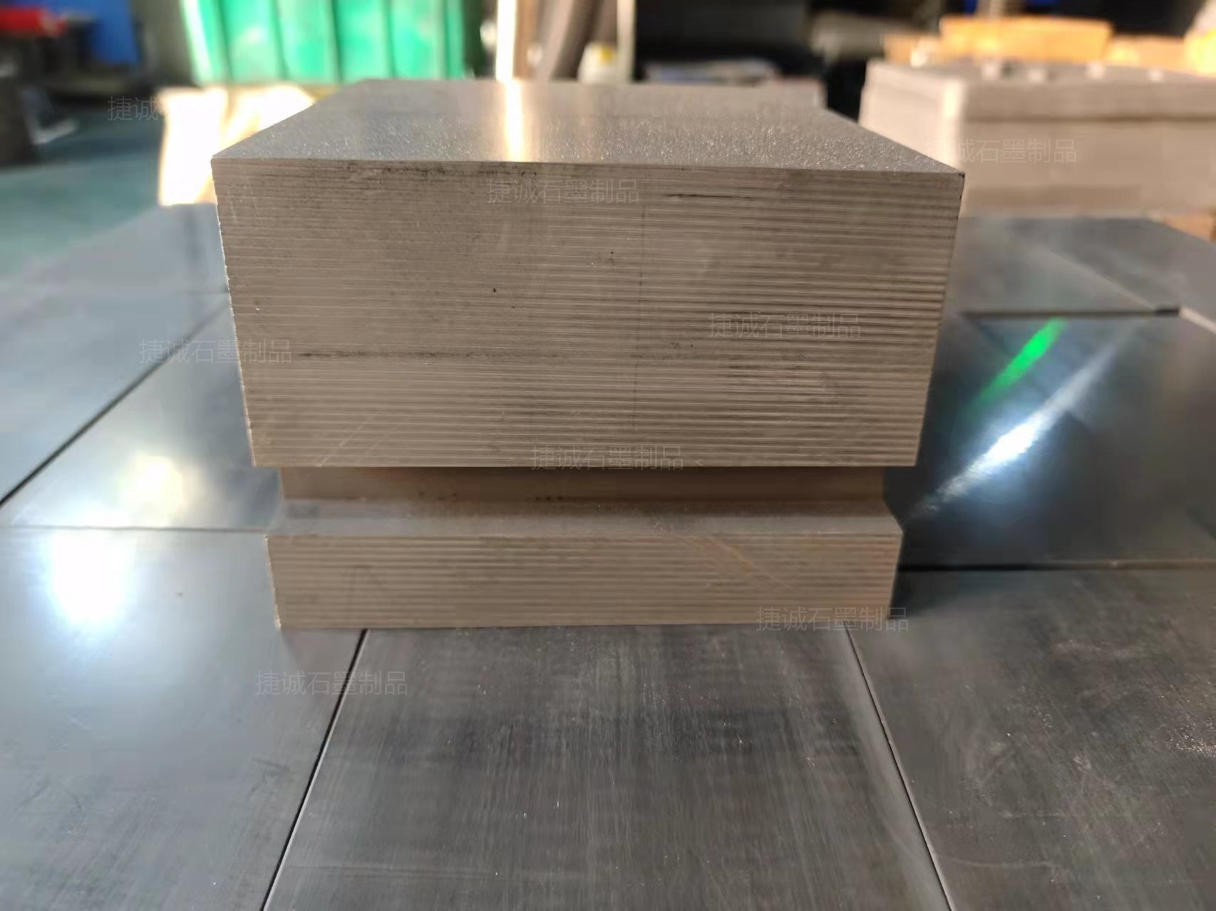 多层铝箔覆镍抗氧化石墨块，软连接石墨块，焊接成型石墨电极，软连接石墨电极，铜排软连接电极块，软连接石墨块生产厂家