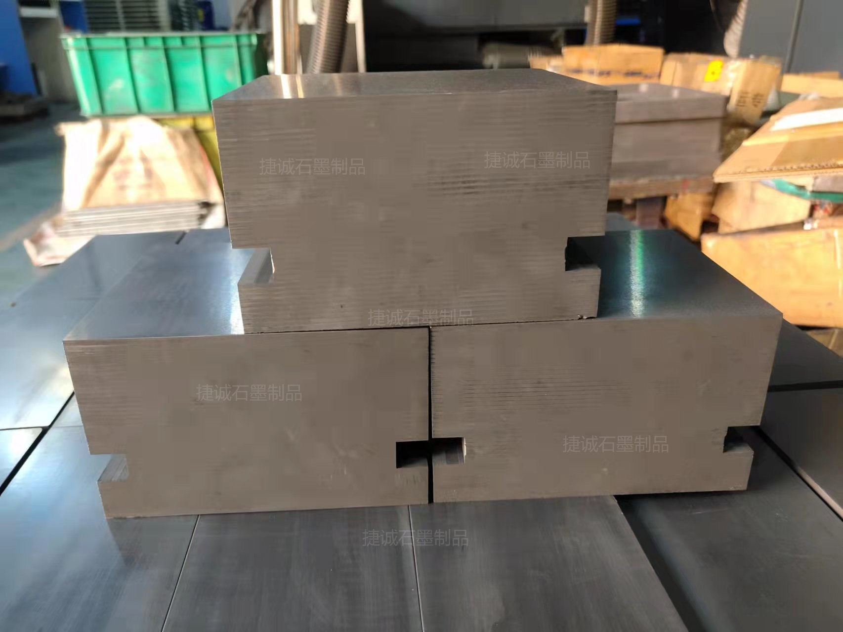 软连接石墨块，软连接石墨电极，铜箔软连接石墨治具，焊接成型石墨电极，铜箔软连接石墨治具，软连接石墨块生产厂家，抗氧化石墨块