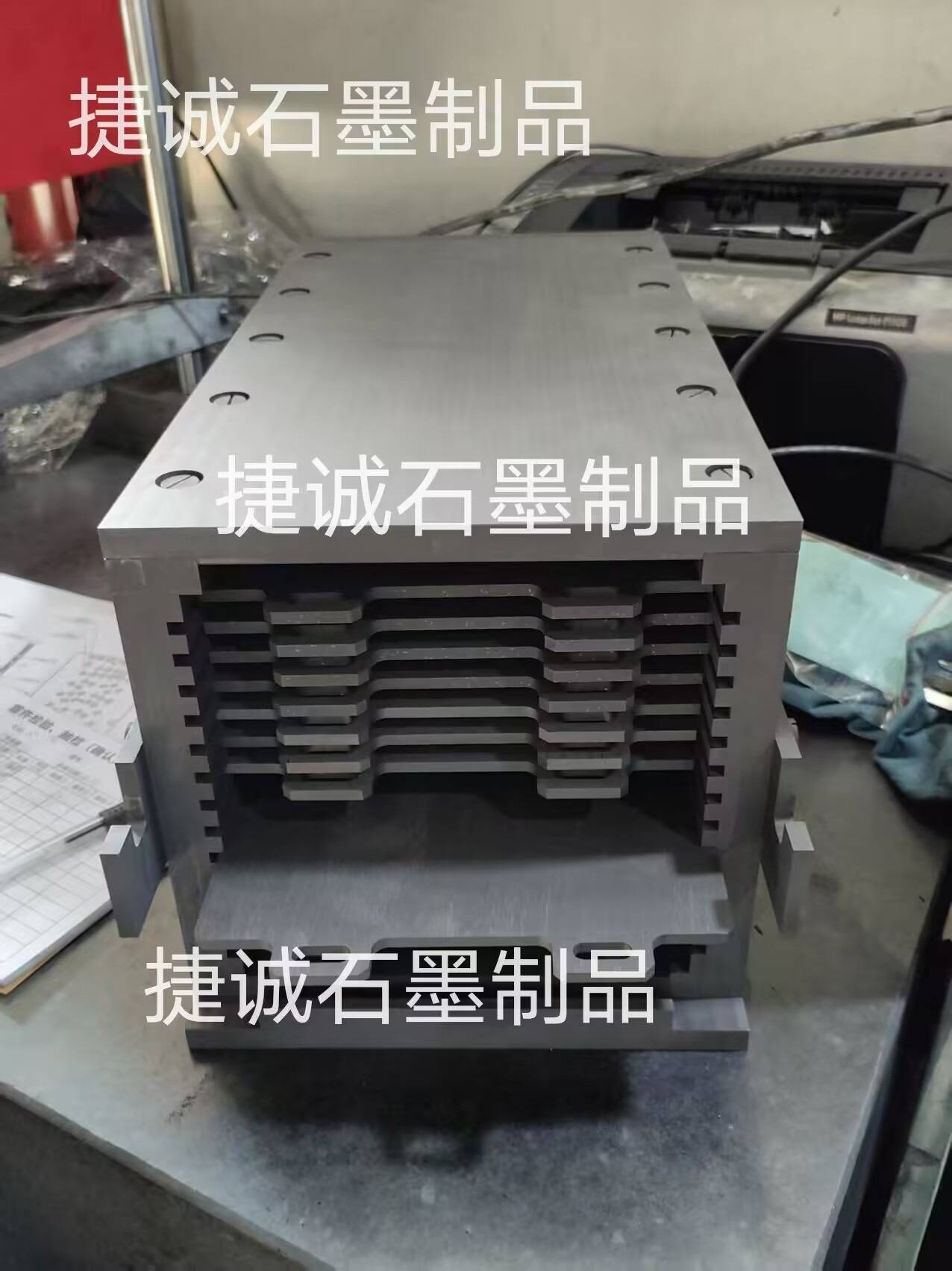 烧结炉，粉末冶金炉，粉末冶金炉石墨件，真空炉，真空烧结炉，粉末冶金炉石墨承烧板，粉末冶金炉石墨承烧板加工，高纯石墨承烧板，石墨承烧板生产厂家